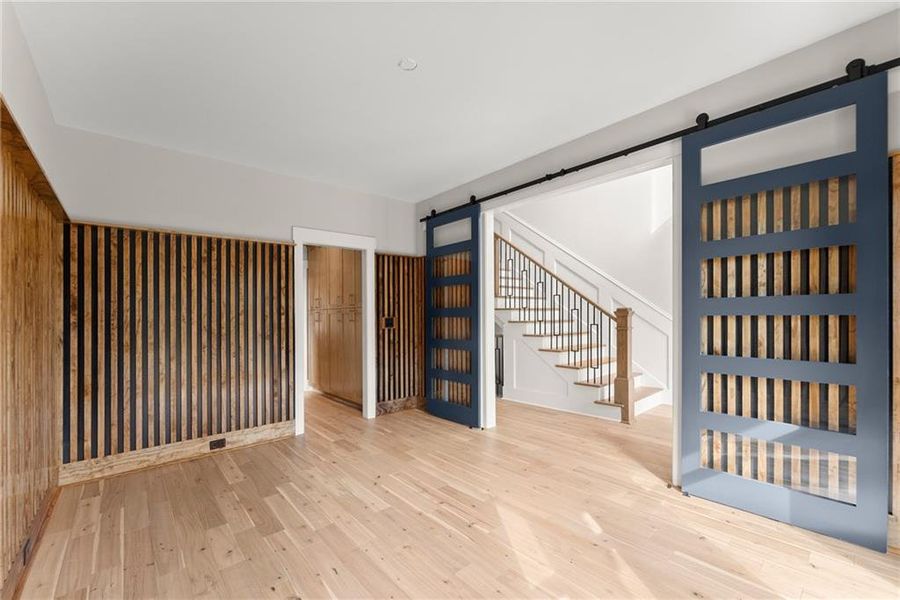 Spacious, unfurnished interior of a new home in , Dahlonega (Image 59).