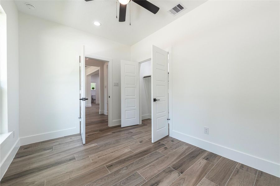 Spacious, unfurnished interior of a new home in , Dayton (Image 19).