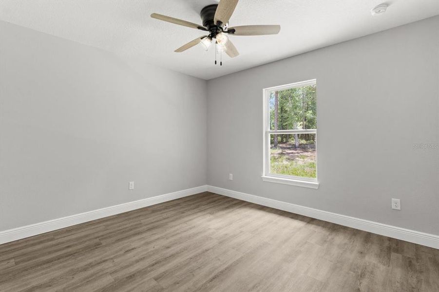 Spacious, unfurnished interior of a new home in , Citrus Springs (Image 29).