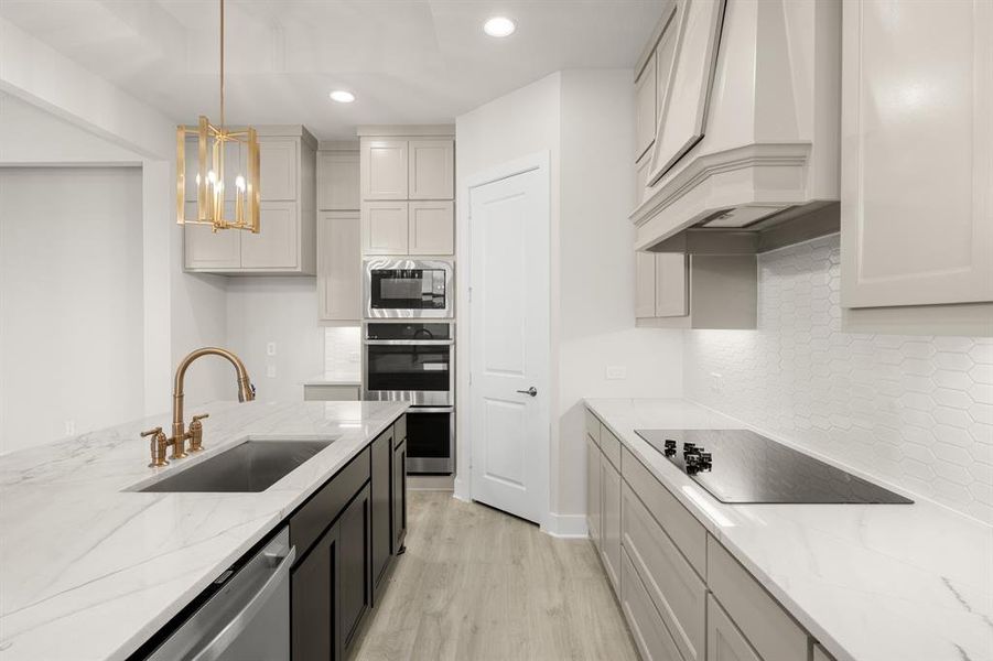 151 Talpin-  Kitchen-3