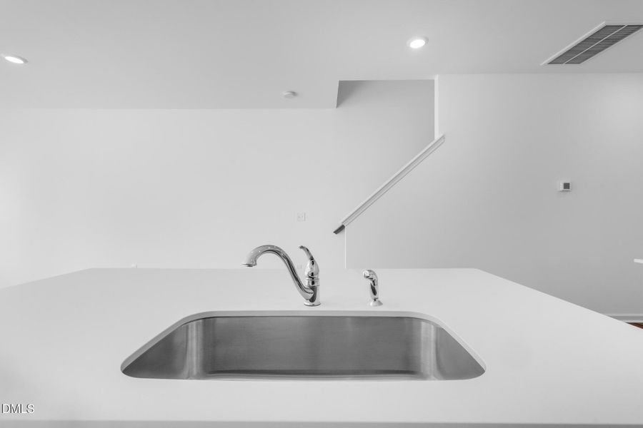 9_Kitchen_Sink