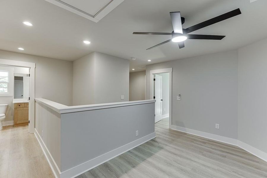 Spacious, unfurnished interior of a new home in , Jefferson (Image 27).