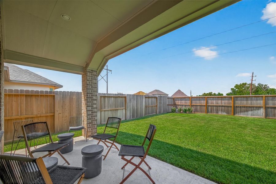Furnished interior view inside a new home in Sienna 40', Missouri City (Image 26). Furnished interior view inside a new home in Sienna 40', Missouri City (Image 26).