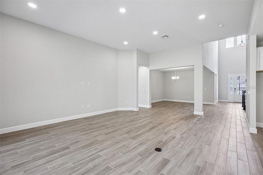 Spacious, unfurnished interior of a new home in Hawk's Overlook, Oviedo (Image 27). Spacious, unfurnished interior of a new home in Hawk's Overlook, Oviedo (Image 27).