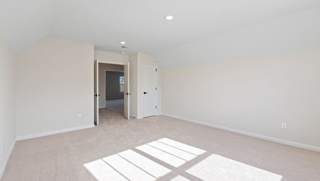 Spacious, unfurnished interior of a new home in Sunset Summits, Spartanburg (Image 28). Spacious, unfurnished interior of a new home in Sunset Summits, Spartanburg (Image 28).