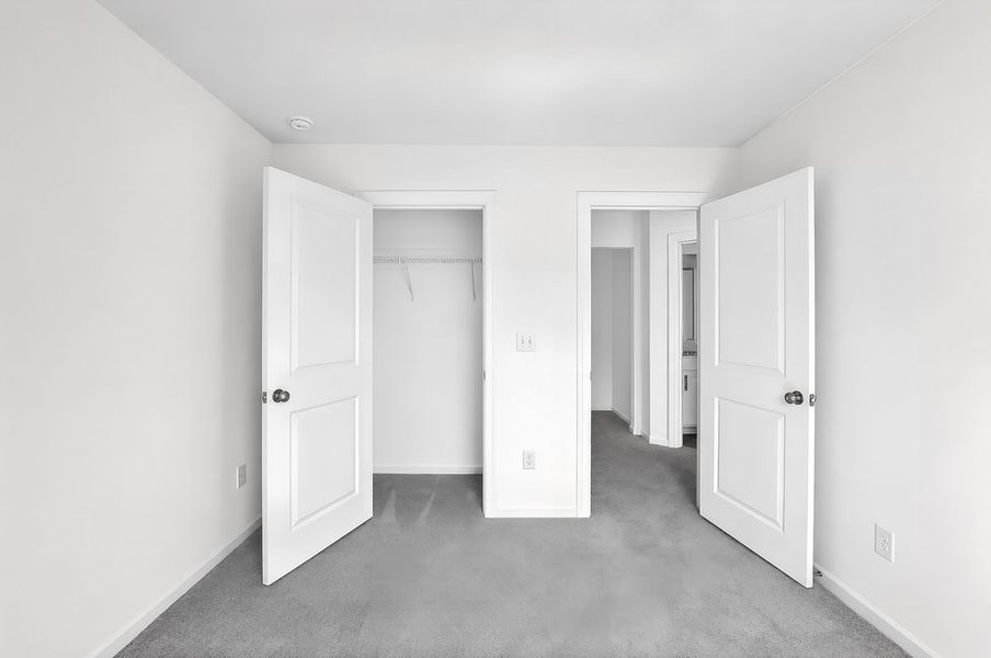 Spacious, unfurnished interior of a new home in Silverstone, Knightdale (Image 30).