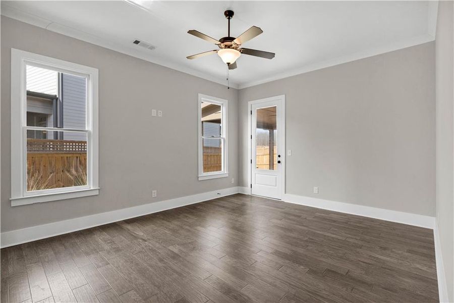 Spacious, unfurnished interior of a new home in Eastmore, Conyers (Image 53).