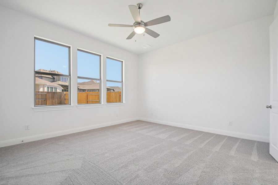 Spacious, unfurnished interior of a new home in 6 Creeks, Kyle (Image 20).