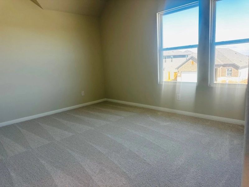 Spacious, unfurnished interior of a new home in Patterson Ranch, Georgetown (Image 23).