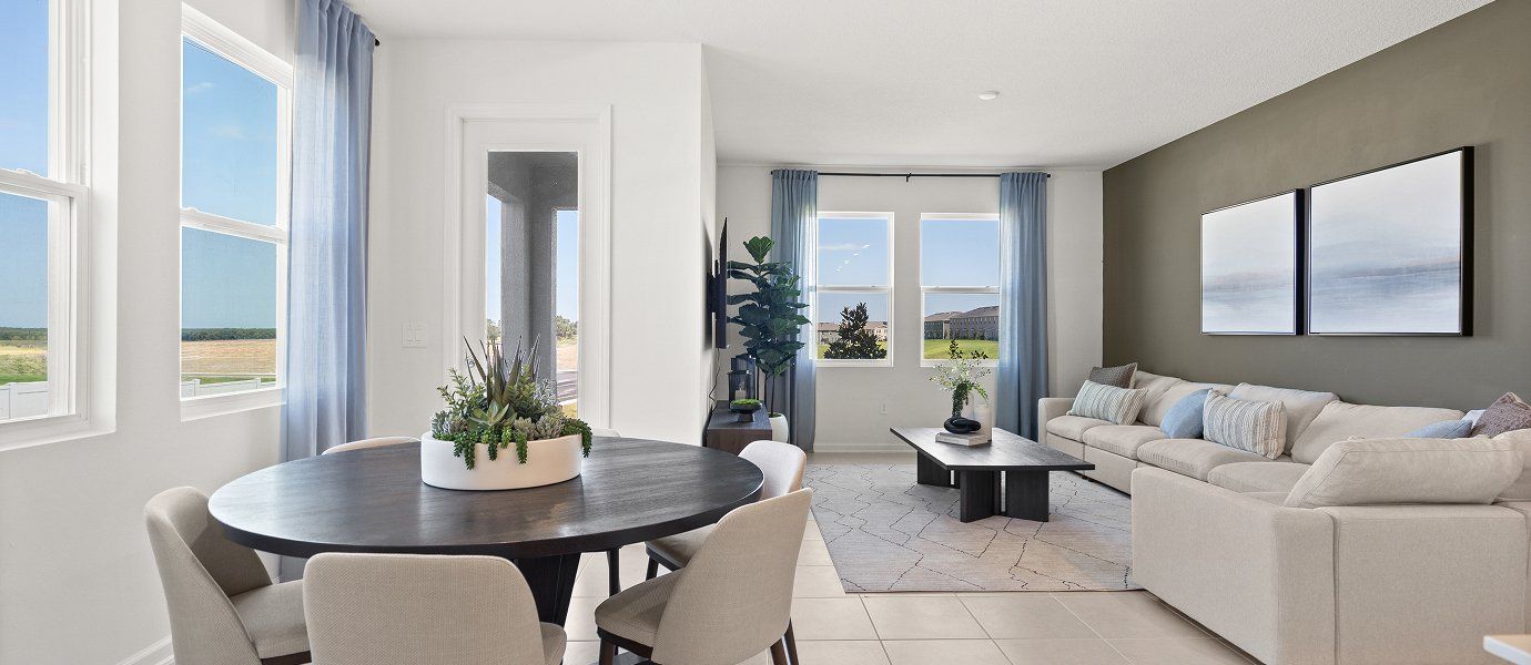 1835 Vivid Dining 2of2 F1 9 24 25