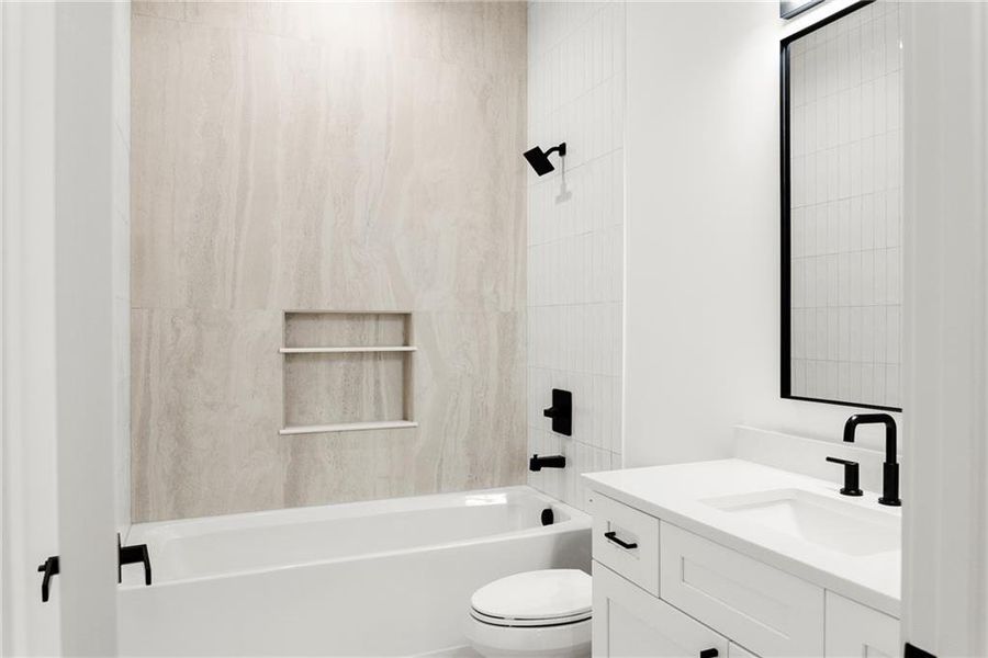 Image 102 of a home in .