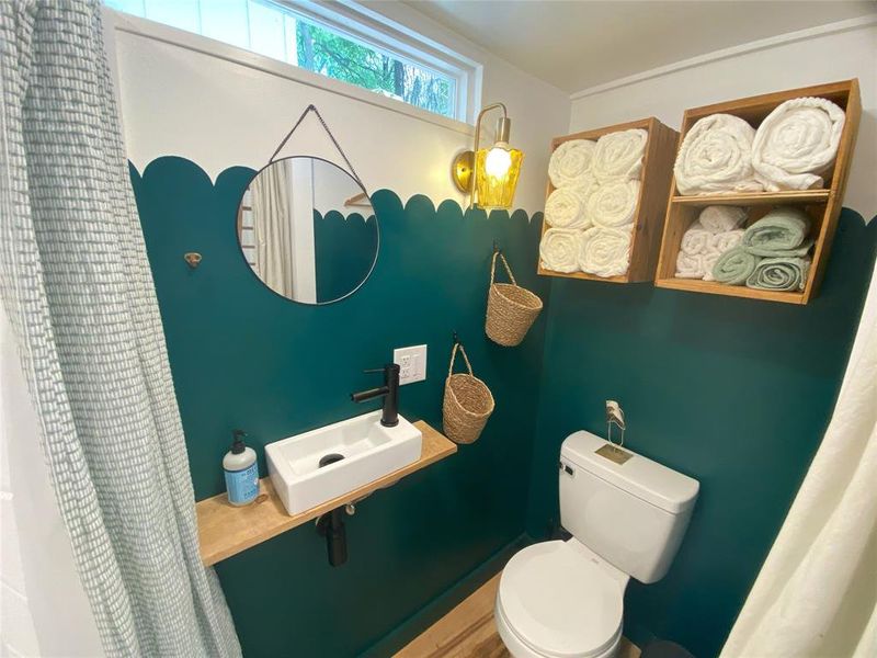 Furnished interior view inside a new home in , Lindale (Image 13). Furnished interior view inside a new home in , Lindale (Image 13).