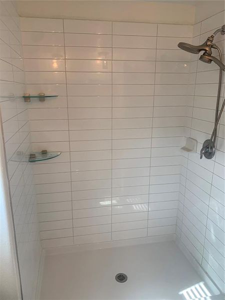 Close-up of interior finishes inside a home in , Zephyrhills (Image 13).