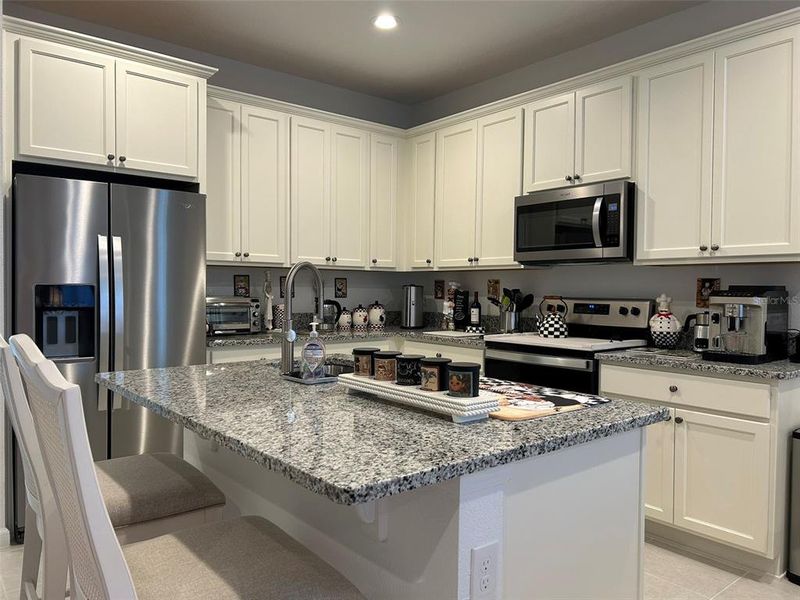 Furnished interior view inside a new home in , Winter Garden (Image 33).