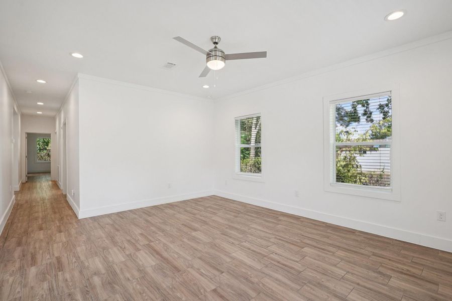 Spacious, unfurnished interior of a new home in , Houston (Image 12).