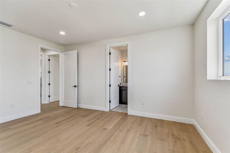 Spacious, unfurnished interior of a new home in , Treasure Island (Image 59). Spacious, unfurnished interior of a new home in , Treasure Island (Image 59).