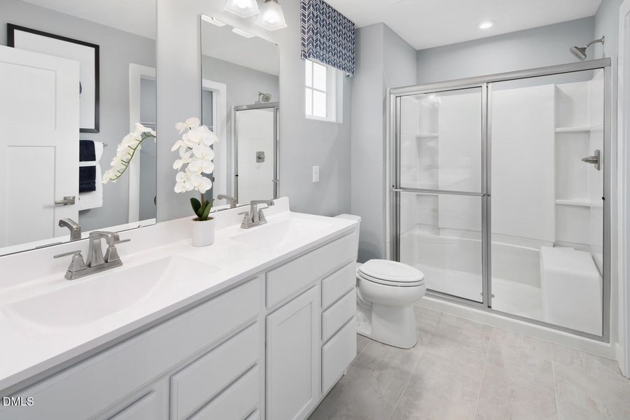 19 primary bathroom(1)