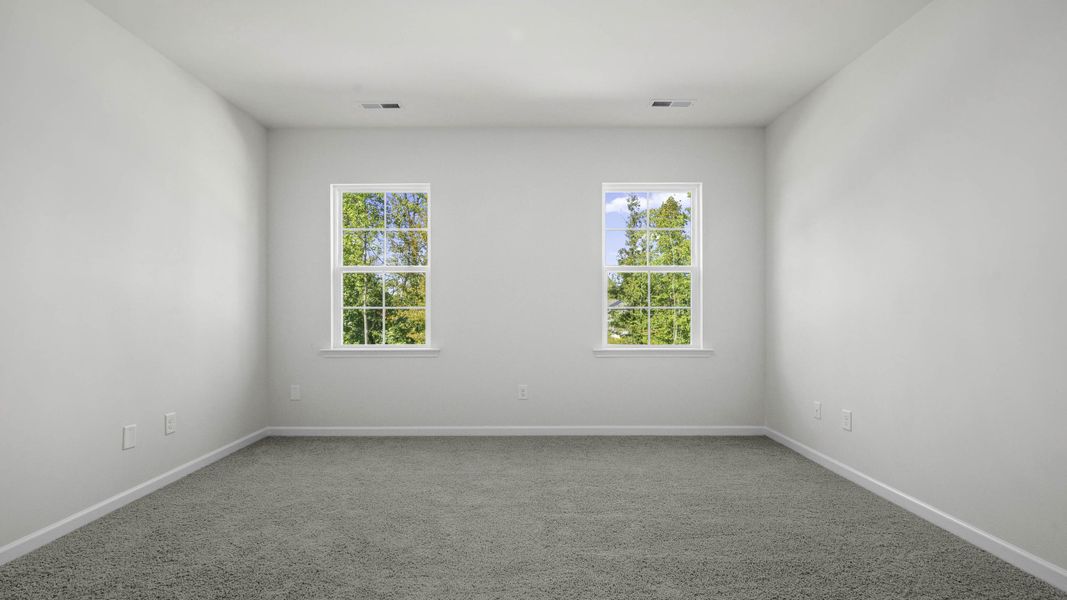 Spacious, unfurnished interior of a new home in Cambridge Park, Mebane (Image 21).