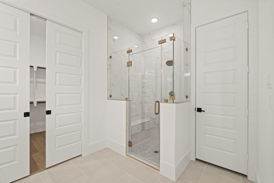 Images shown are of a similar home and are for representation purposes only. Actual features and finishes may vary. Images shown are of a similar home and are for representation purposes only. Actual features and finishes may vary.