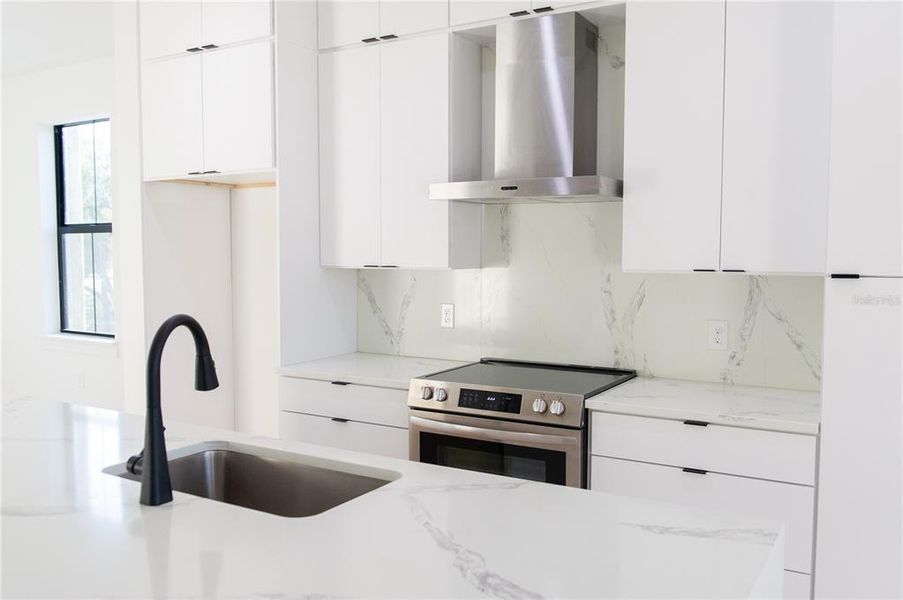 Spacious, unfurnished interior of a new home in Canvas City GWX, Tampa (Image 60).