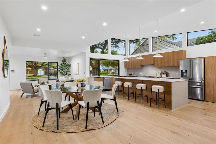 Furnished interior view inside a new home in , Dallas (Image 7).