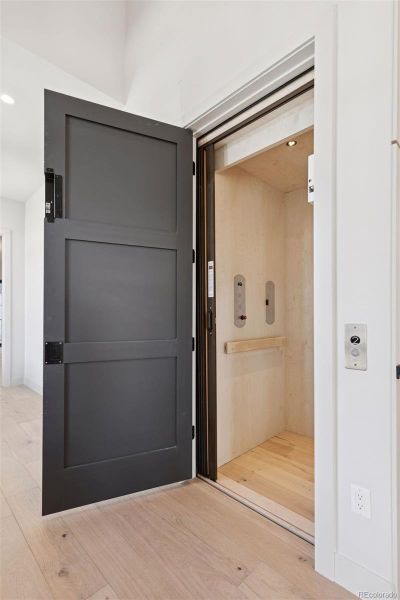 Image 47 of a home in .