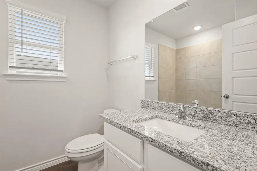 Furnished interior view inside a new home in Sycamore Landing, Fort Worth (Image 6). Furnished interior view inside a new home in Sycamore Landing, Fort Worth (Image 6).