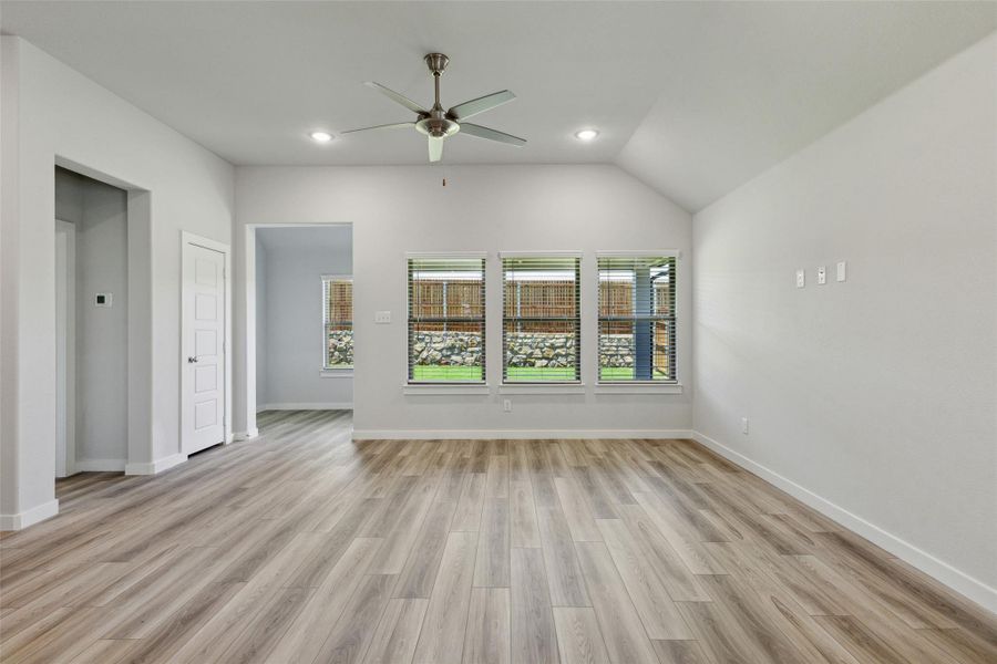 Spacious, unfurnished interior of a new home in Trinity Ranch, Elgin (Image 18). Spacious, unfurnished interior of a new home in Trinity Ranch, Elgin (Image 18).
