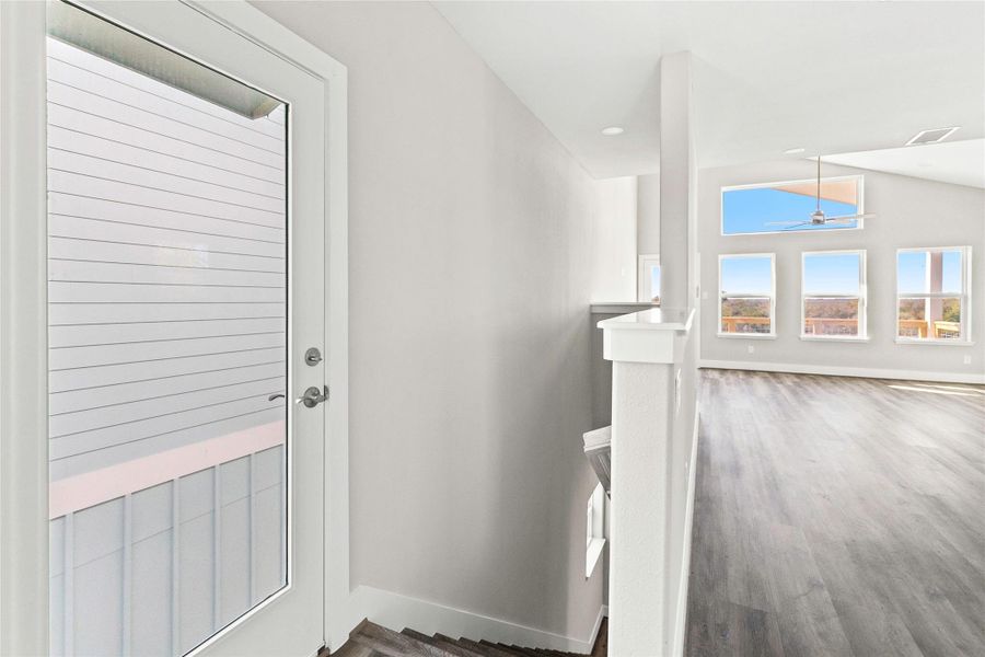 Spacious, unfurnished interior of a new home in , Matagorda (Image 13).