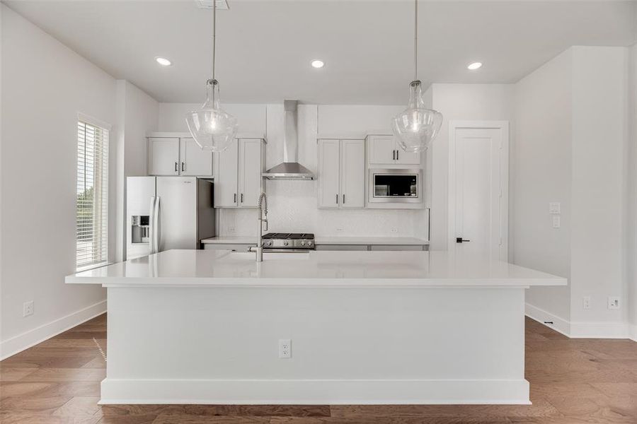 Furnished interior view inside a new home in Collin Creek, Plano (Image 7).