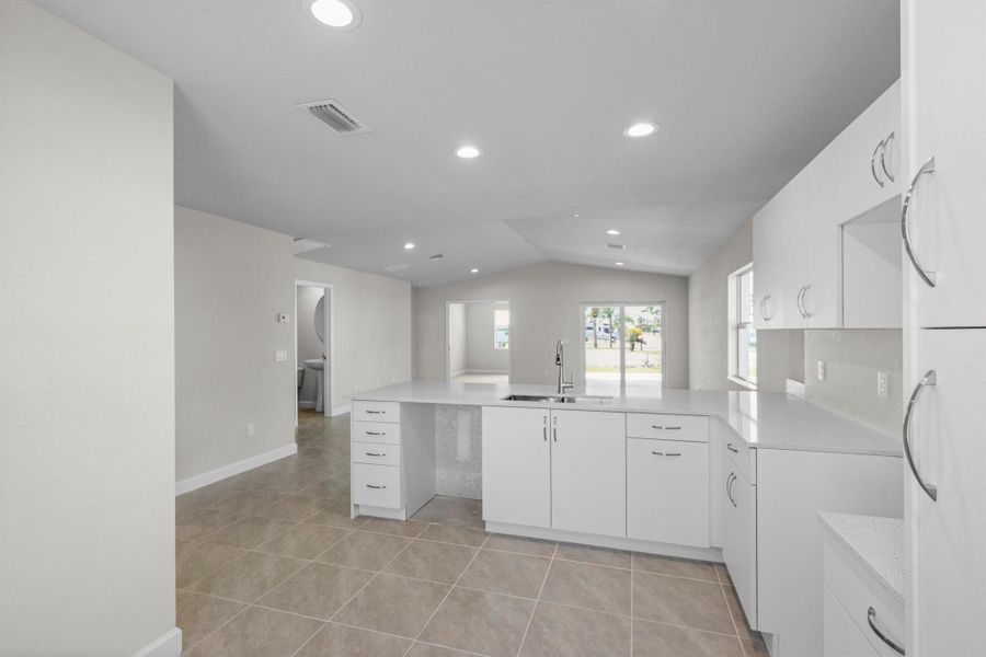 Furnished interior view inside a new home in , Port St. Lucie (Image 9).