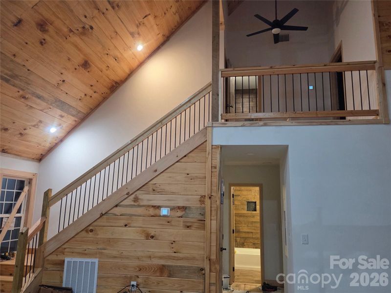 Spacious, unfurnished interior of a new home in , Lexington (Image 4).