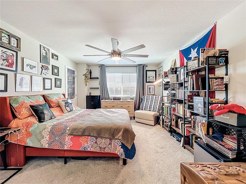 Furnished interior view inside a new home in , Orlando (Image 42).