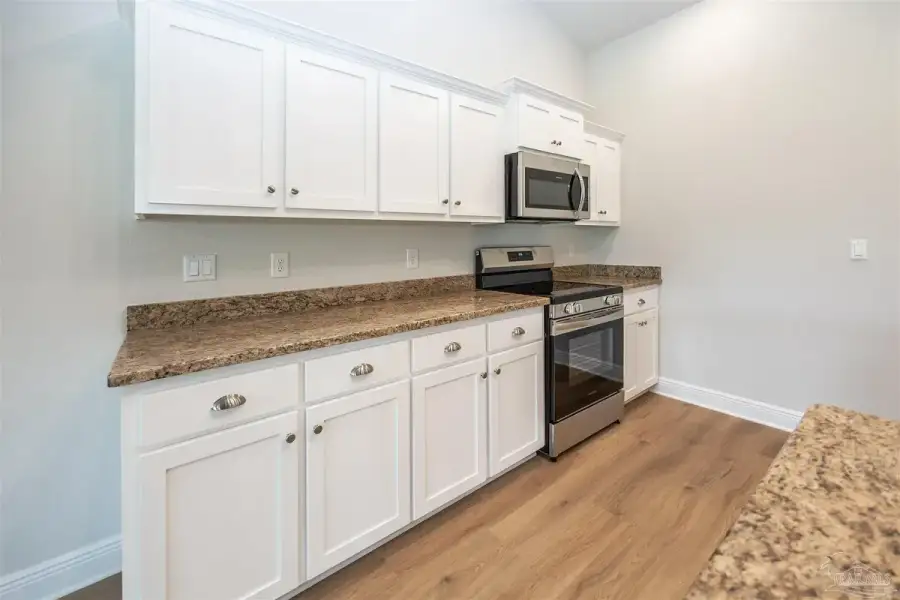 Furnished interior view inside a new home in Spring Hill, Spring Hill (Image 3).