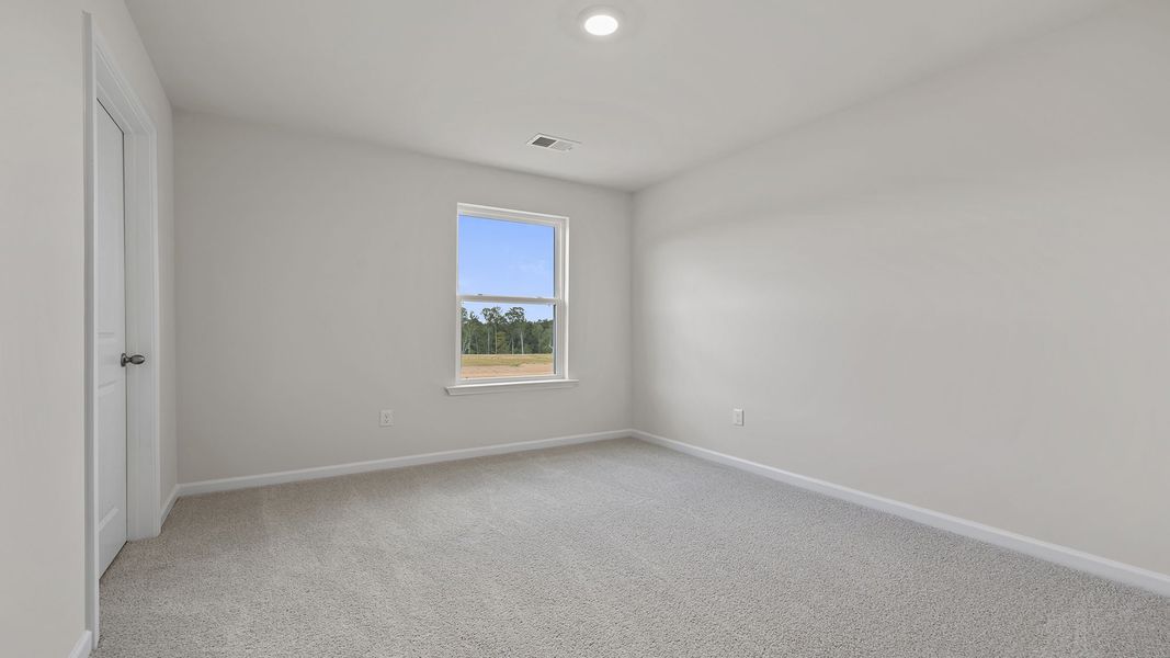 Spacious, unfurnished interior of a new home in Cedar Gap, Fountain Inn (Image 22).