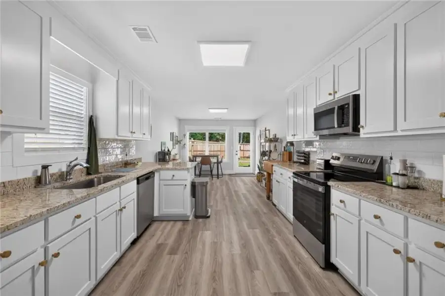 Furnished interior view inside a new home in , Winder (Image 8).