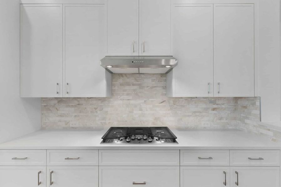 Representative interior finishes for a home built from the Archer by Chesmar Homes in Lariat, Liberty Hill (Image 11).