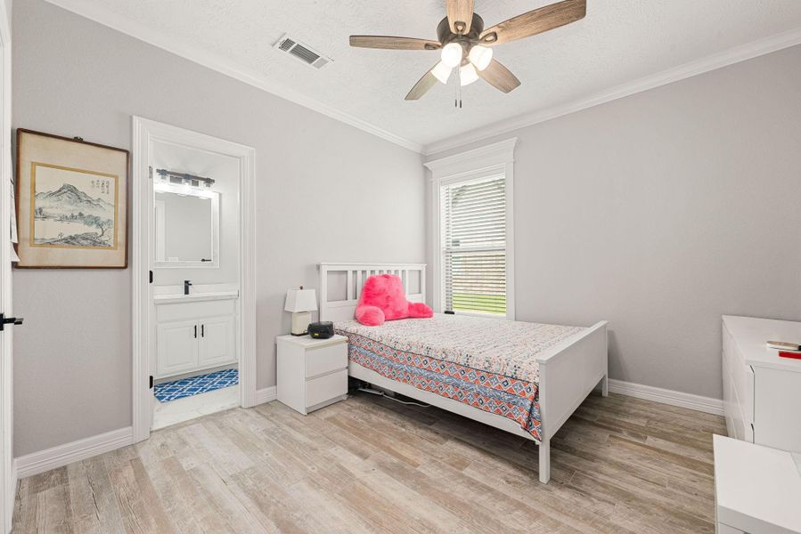 Furnished interior view inside a new home in , Beaumont (Image 13).