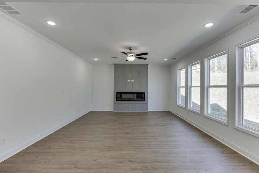 Spacious, unfurnished interior of a new home in , Commerce (Image 18).
