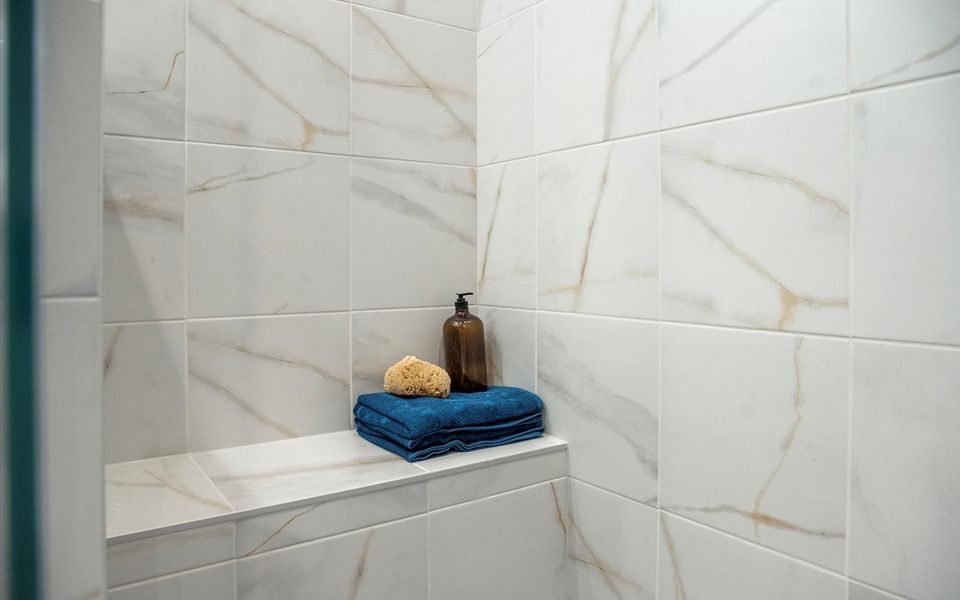 Representative interior finishes for a home built from the Lennox by Brookfield Residential in Townhomes at Wendell Falls, Wendell (Image 24).