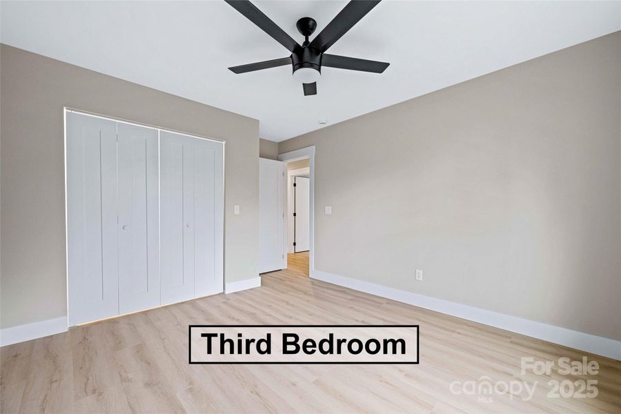 Spacious, unfurnished interior of a new home in , Asheville (Image 20).