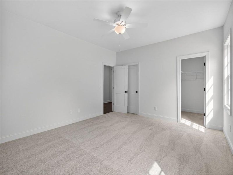 Spacious, unfurnished interior of a new home in , Suwanee (Image 32).