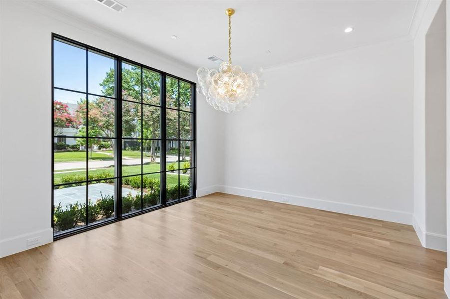 Spacious, unfurnished interior of a new home in , University Park (Image 25).