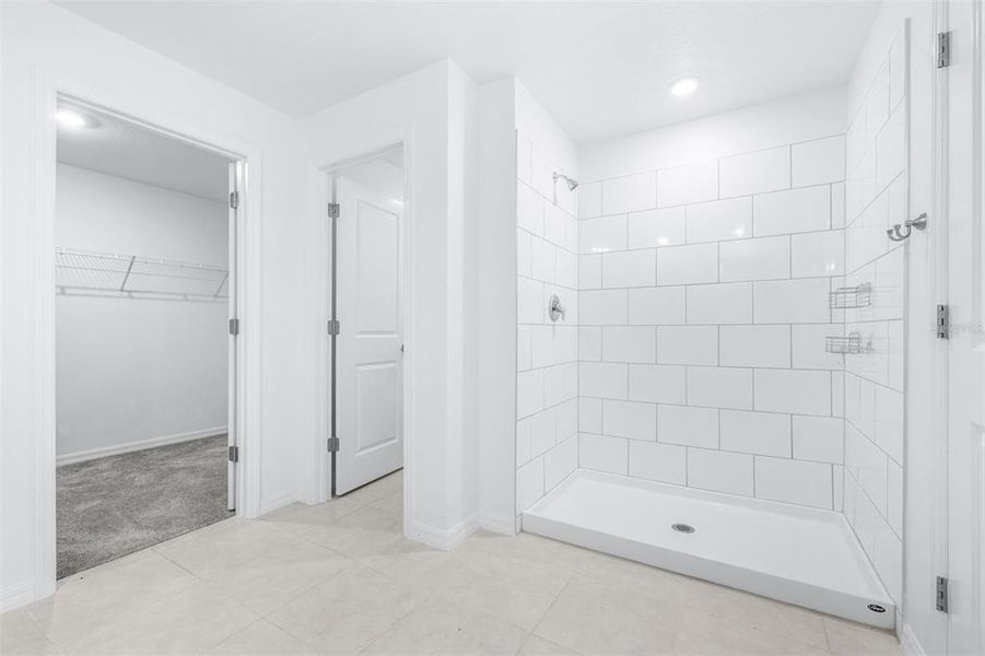 Spacious, unfurnished interior of a new home in Wind Meadows South, Bartow (Image 29). Spacious, unfurnished interior of a new home in Wind Meadows South, Bartow (Image 29).