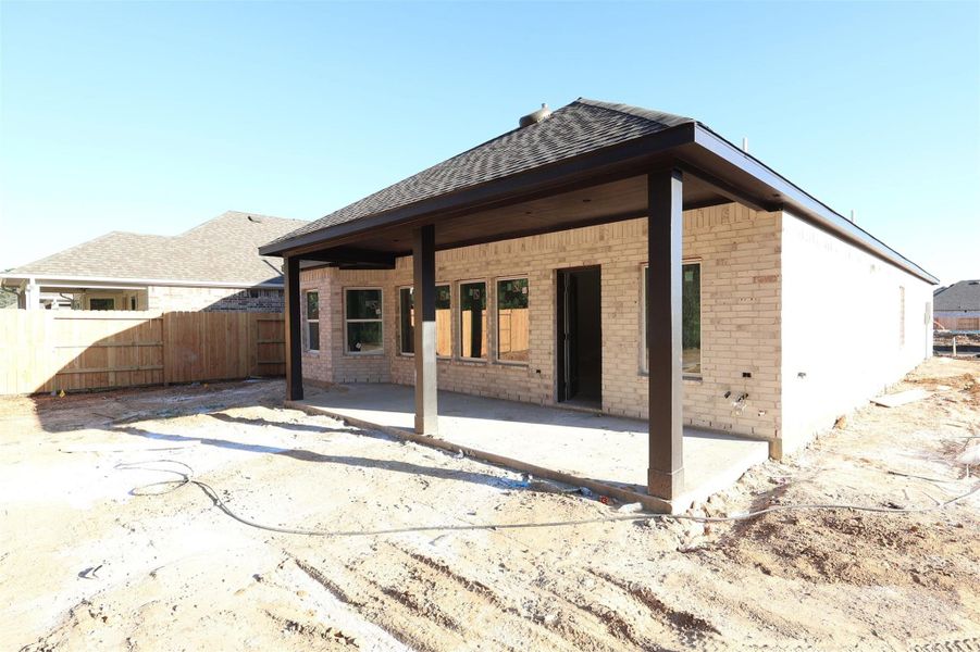 Exterior details and patio area of a home in Sorella, Tomball (Image 4).