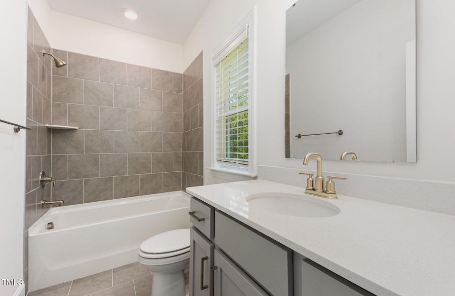 036_cj4a3854-edit_313 036_cj4a3854-edit_313