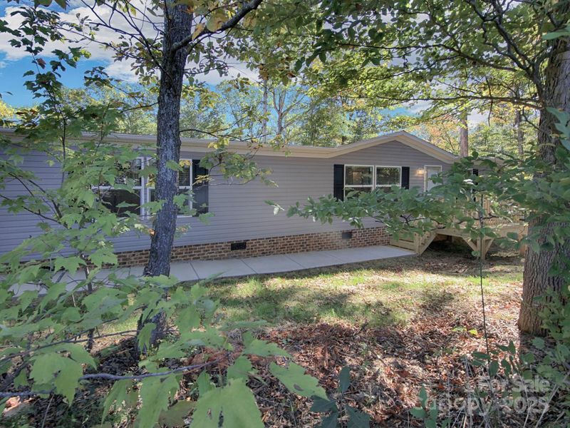 Exterior details and patio area of a home in , Catawba (Image 19).