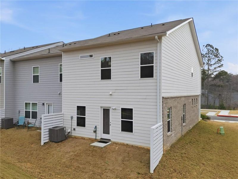 Exterior details and patio area of a home in , Powder Springs (Image 24).