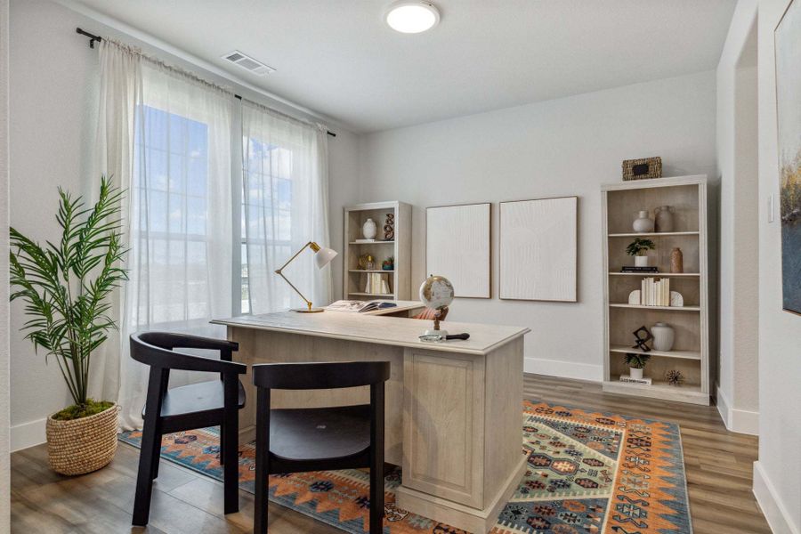 Furnished interior view inside a new home in Dove Hollow, Waxahachie (Image 5).
