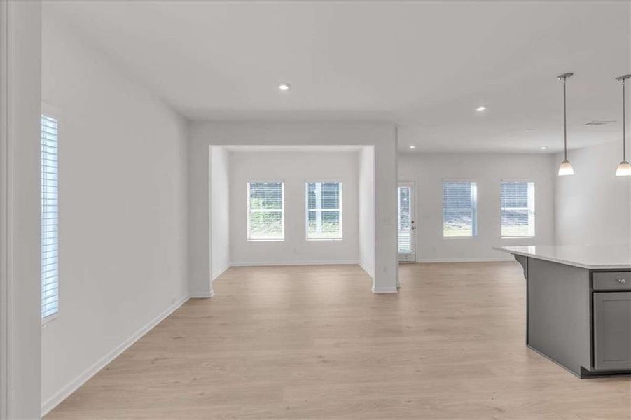 Spacious, unfurnished interior of a new home in The View at Groover's Lake, Lithia Springs (Image 23).